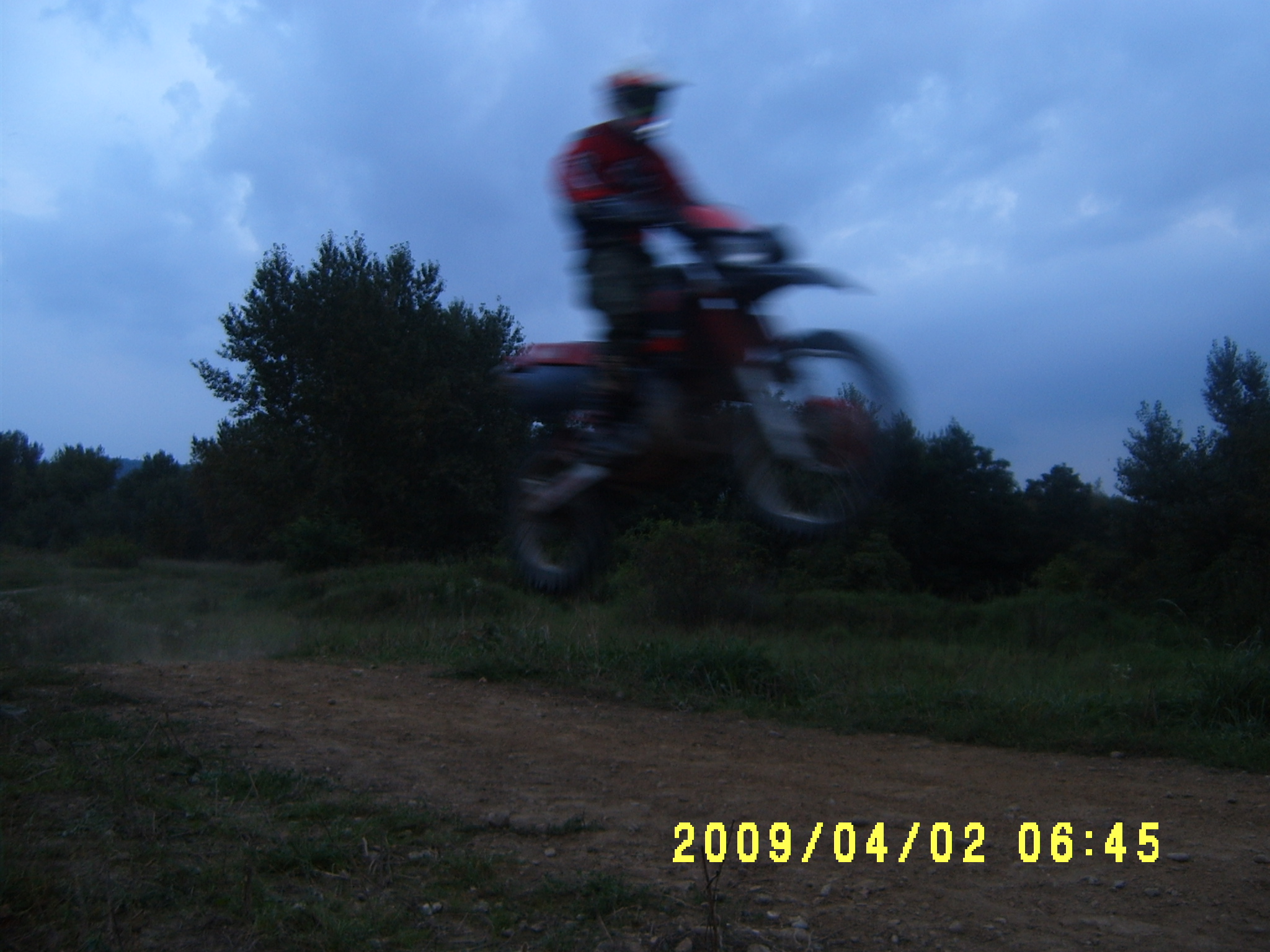 S3700177.JPG