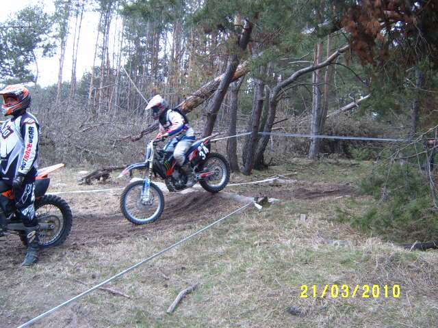 S3700220.JPG