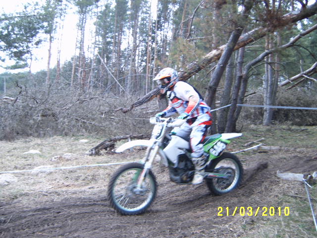 S3700221.JPG