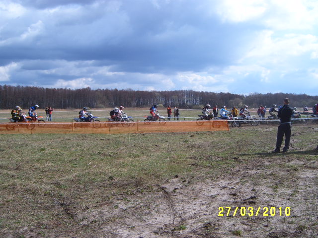 S3700230.JPG