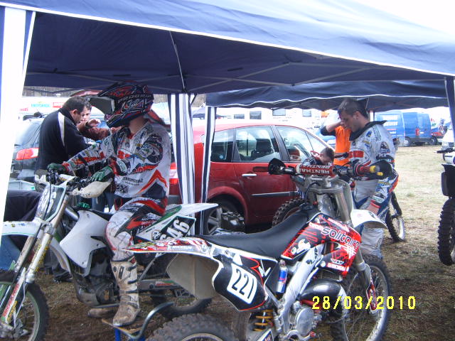 S3700239.JPG