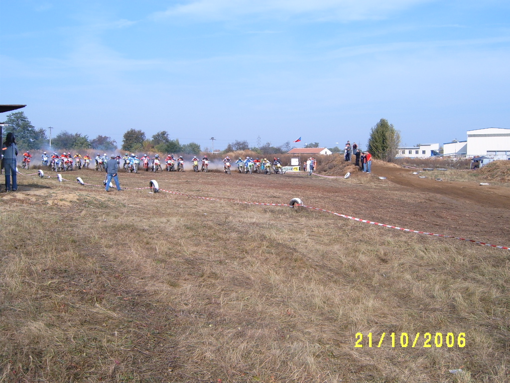 S3700226.JPG