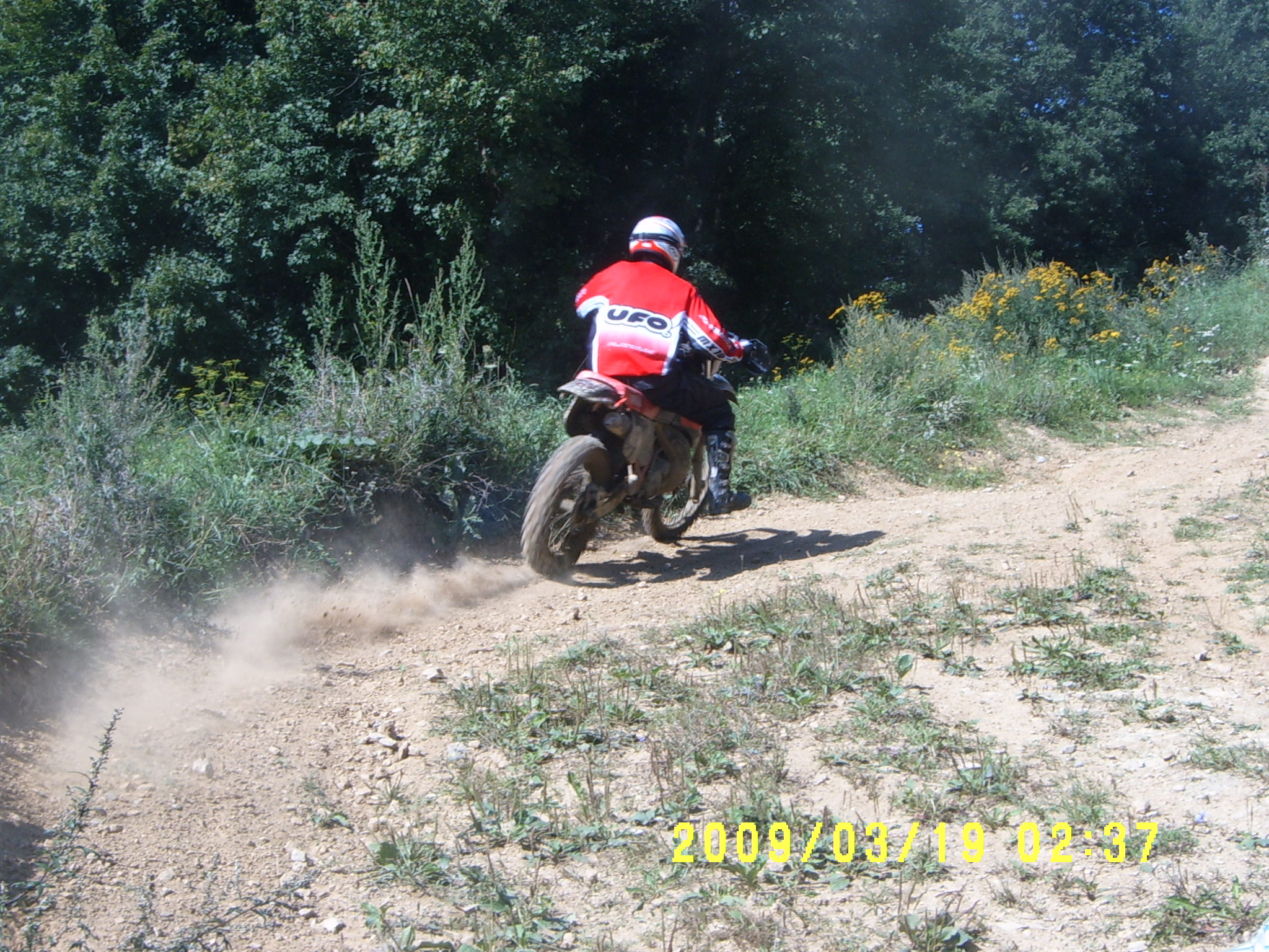 S3700138.JPG