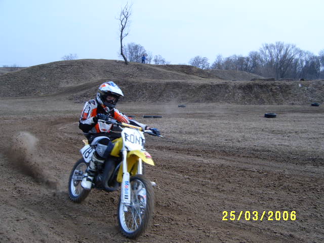 S3700194.JPG