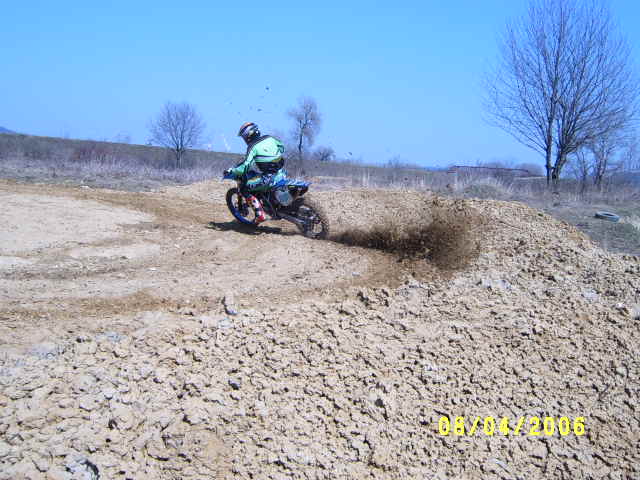 S3700216.JPG