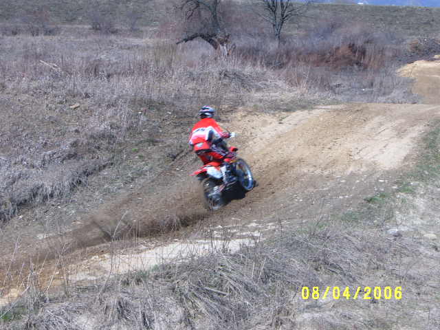 S3700220.JPG